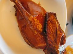 玻璃皮润烧乳鸽王-富力丽思卡尔顿酒店·丽轩中餐厅