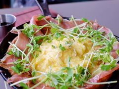 -Oasis Bar & Grill