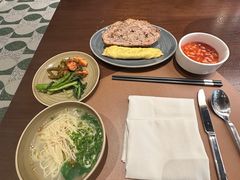 -上海虹桥祥源希尔顿酒店