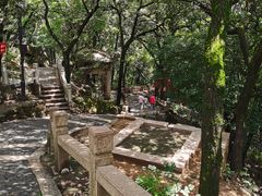 -灵岩山风景区