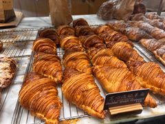 黄金流奶羊角包-麦田工坊(月湖店)