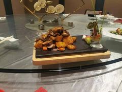 -广州中心皇冠假日酒店·百粤楼