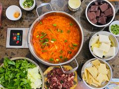 -黄利砖万峰林布依特色酸笋牛肉馆