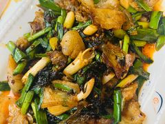 冬菜回锅肉-美食村·花园餐厅