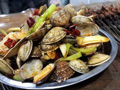隔壁店的辣炒花蛤-清真·马峰烤肉(小学习北巷店)