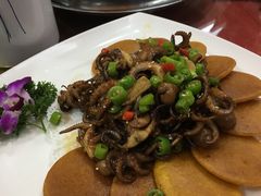 -地方名吃海鲜大馅蒸饺(北戴河店)