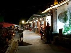 -百里峡七彩艺术小镇