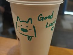 -星巴克(上海虹桥新天地二店)