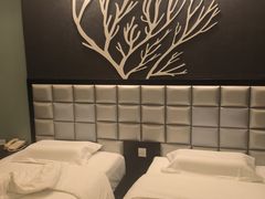 -昆明朗威酒店(昆明站火车站双桥夜市风情街店)