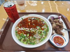 -伊京轩兰州牛肉面(闹市口店)