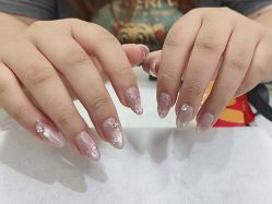 -尤米一站式美甲美睫