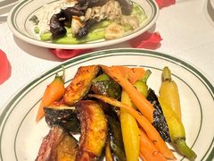 -Mogul Eatery·大亨餐酒馆