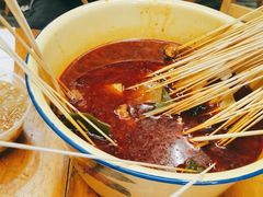 -拈签一笑黄牛肉辣卤串串