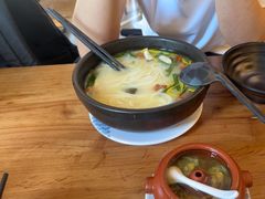 -桥香园云南过桥米线(红龙井店)