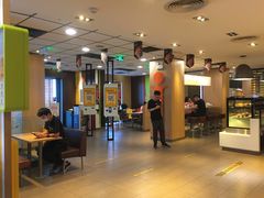 大堂-麦当劳(总统大酒店店)