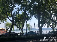 -苏堤停车场