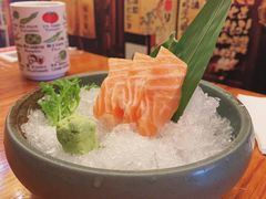 三文鱼刺身-坂吉屋·居酒屋深夜食堂(龙湖店)