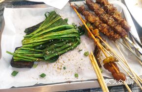 Fresh Grilled Lamb Skewers