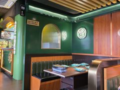 -曼听小寨海鲜烧烤·大连辣炒大王(盖州街店)