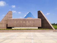 -上海市龙华烈士陵园