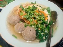 -蝴蝶里·粤菜·点心(滨江龙湖店)