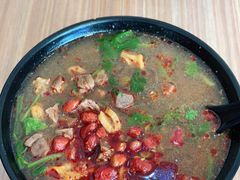 牛肉酸辣粉-小杨生煎(香港名都店)