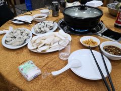 -濠轩阁特色生蚝火锅(水湾路店)