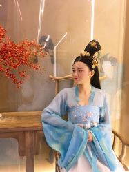 点击看大图 -盘子女人坊古装写真摄影(南京总店)