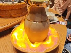 灶膛罐罐牛腩-吃饭皇帝大土家民族菜(荟聚店)