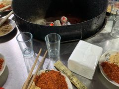 -小辣椒汤锅烧烤(温泉南街店)