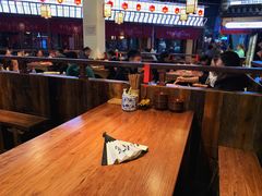 大堂-先启半步颠小酒馆(白麓里店)