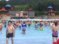 -汤山欢乐水世界