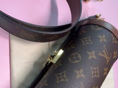 -聚云奢二手奢侈品黄金手表包包回收·中古店(中福城店)