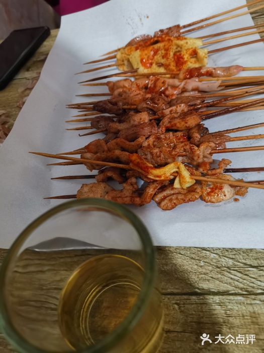 小红桶烧烤(烟台芝罘医院总店)图片