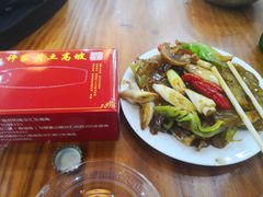 -许家黄土高坡砂锅总店