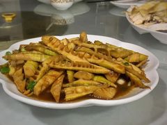 油焖竹笋-小六农家乐(崇明西沙湿地店)