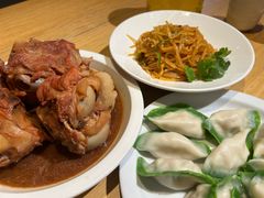 -关东小磨东北菜(上海长风大悦城店)