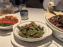 -八府香鸭·啫啫煲(华山路店)