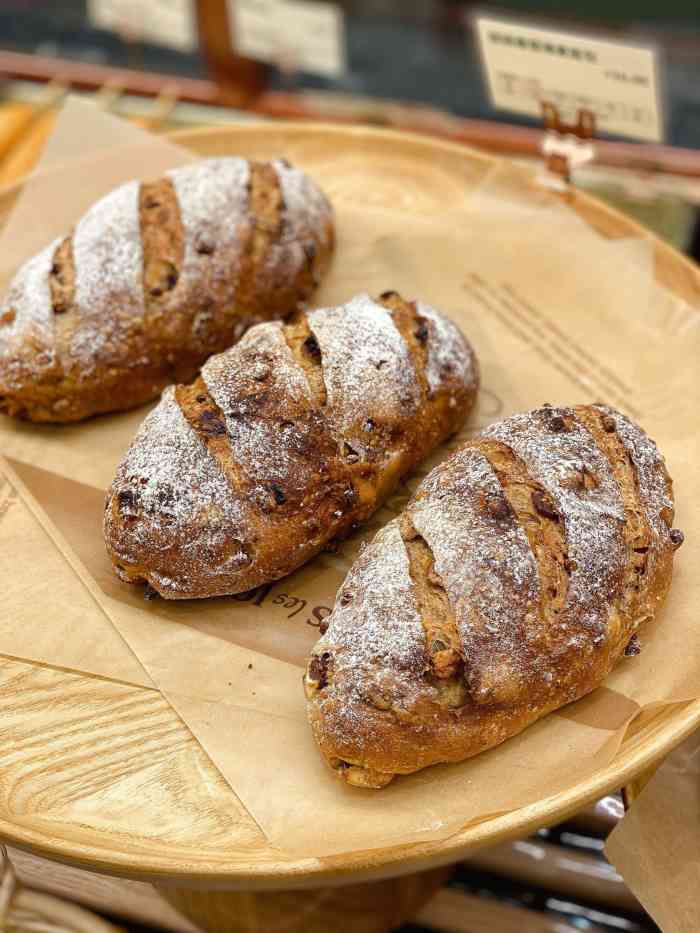 打分 【多乐之日】核桃葡萄裸麦面包 燕麦奶多谷吐司,我牙不行咬不动