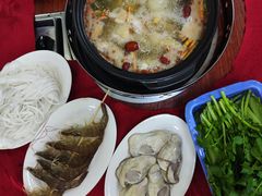 -花苑美食横琴生蚝火锅(拱北粤华路店)