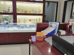 -吴良材眼镜(北中路店)