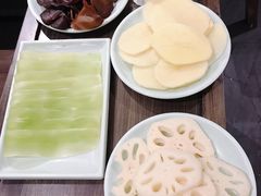 莲藕-红九格老火锅(三峡广场店)
