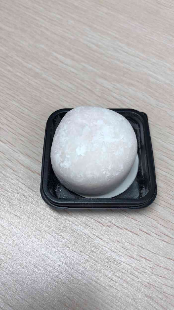 有吃有喝 默认半糖,黑糖很醇厚 底下还有q弹的寒天可以嚼 口丰富