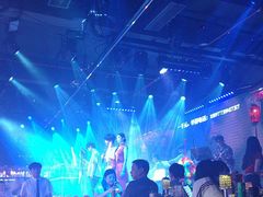 -喜鹊音乐酒馆(西街店)