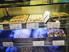 面包甜点陈列柜-上海哈尔滨食品厂(淮海中路店)