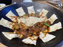 -锅里锅外地锅鸡