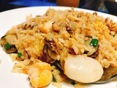 -臻鲜燕海鲜融合餐厅(金陵style店)