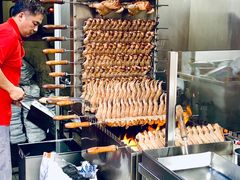 -东海岸人工湖美食村