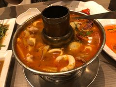 -J Daeng Seafood