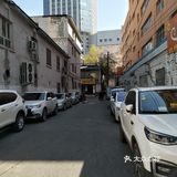 车市巷，一条贯穿人民路与中山路的小巷，一条曾经买卖拉